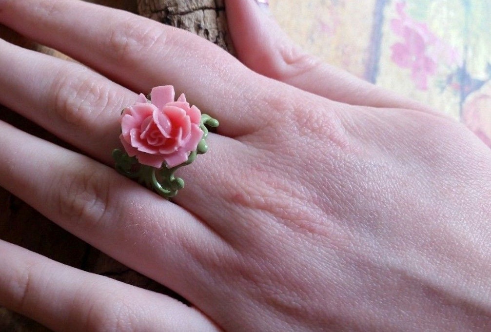 Flower Ring, Cabbage Rose Ring, Vintage Ring, Shabby Chic Ring, Vintage Wedding, Bridesmaid Gift, Summer gifts, Jewelry gifts, Trendy gifts